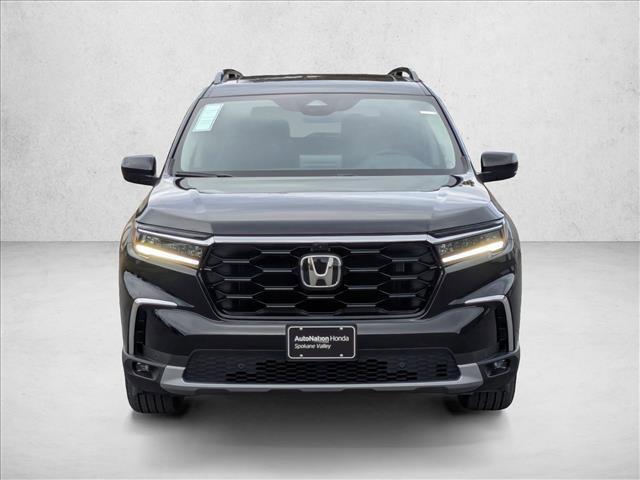 new 2025 Honda Pilot car, priced at $54,575