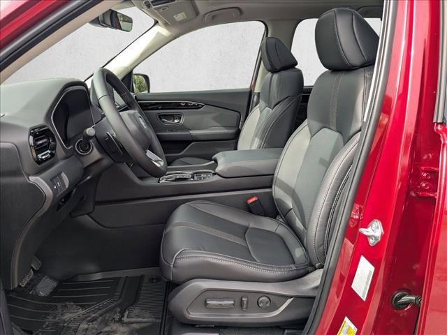new 2025 Honda Pilot car, priced at $51,550