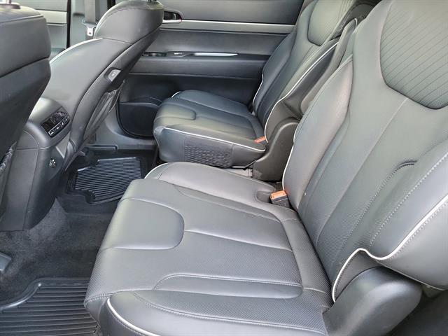 used 2024 Hyundai Palisade car, priced at $31,999