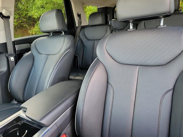 used 2024 Hyundai Palisade car, priced at $31,999