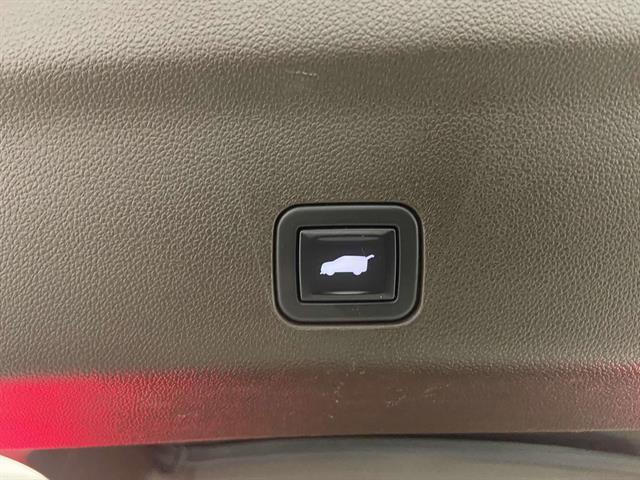 used 2021 Cadillac Escalade ESV car, priced at $68,999