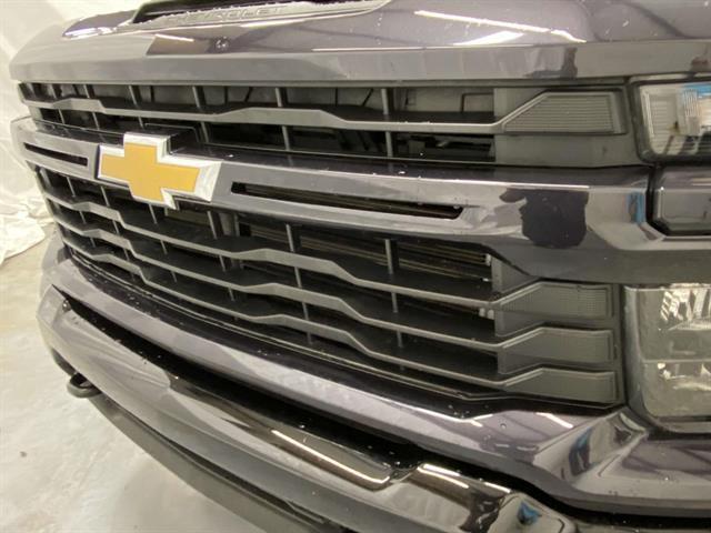 used 2024 Chevrolet Silverado 2500 car, priced at $48,995