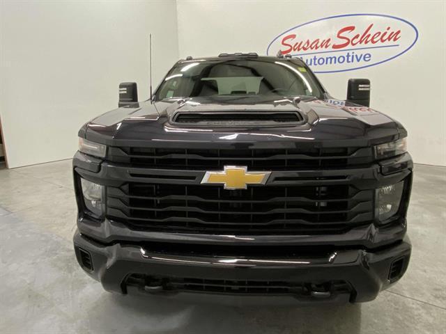 used 2024 Chevrolet Silverado 2500 car, priced at $49,990