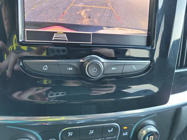 used 2023 Chevrolet Traverse car, priced at $24,999