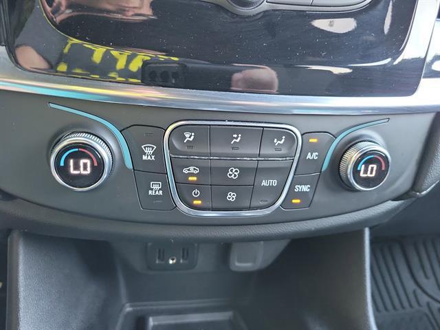 used 2023 Chevrolet Traverse car, priced at $24,999