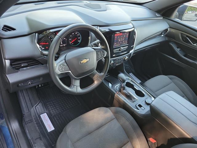 used 2023 Chevrolet Traverse car, priced at $24,999