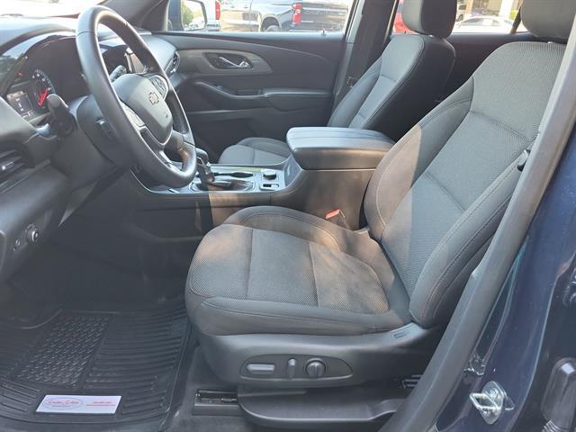 used 2023 Chevrolet Traverse car, priced at $24,999