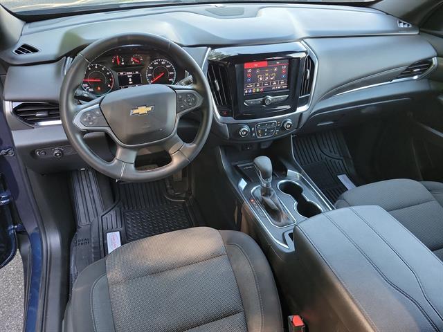 used 2023 Chevrolet Traverse car, priced at $24,999