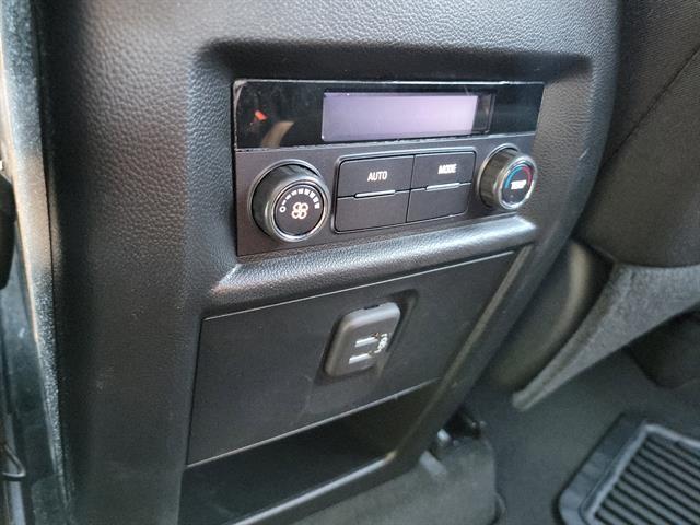 used 2023 Chevrolet Traverse car, priced at $24,999