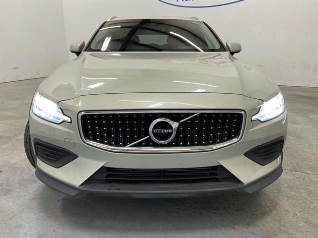 used 2020 Volvo V60 Cross Country car, priced at $26,895