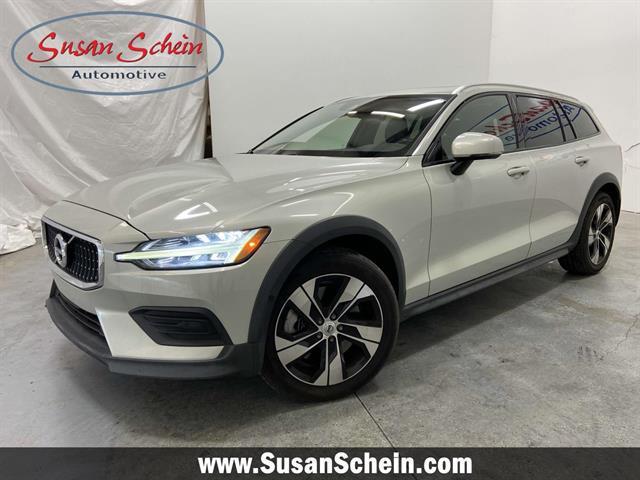 used 2020 Volvo V60 Cross Country car, priced at $26,895