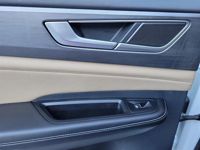 used 2024 Volkswagen Atlas Cross Sport car, priced at $27,833