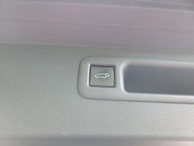 used 2023 Toyota Highlander car