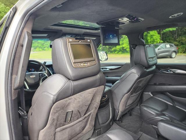 used 2019 Cadillac Escalade ESV car, priced at $37,995