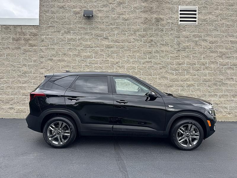 used 2022 Kia Seltos car, priced at $21,989