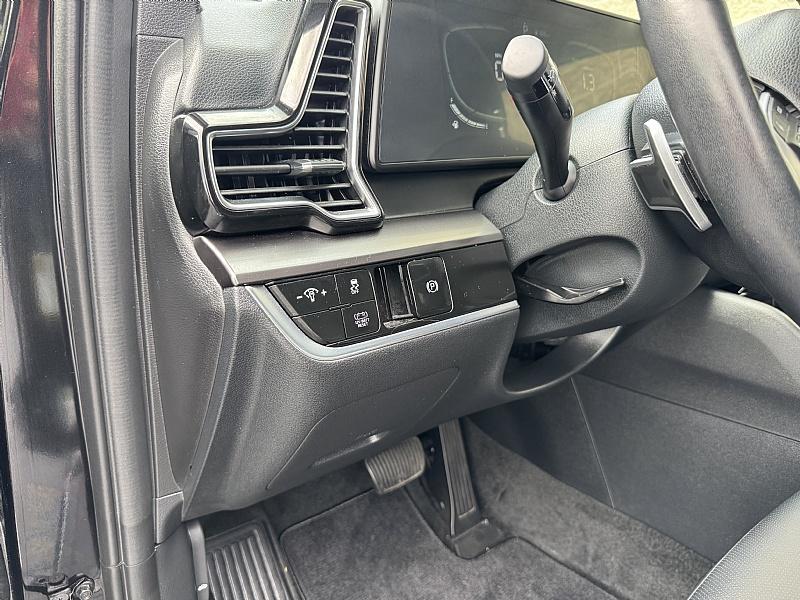 used 2023 Kia Sportage Hybrid car, priced at $29,989