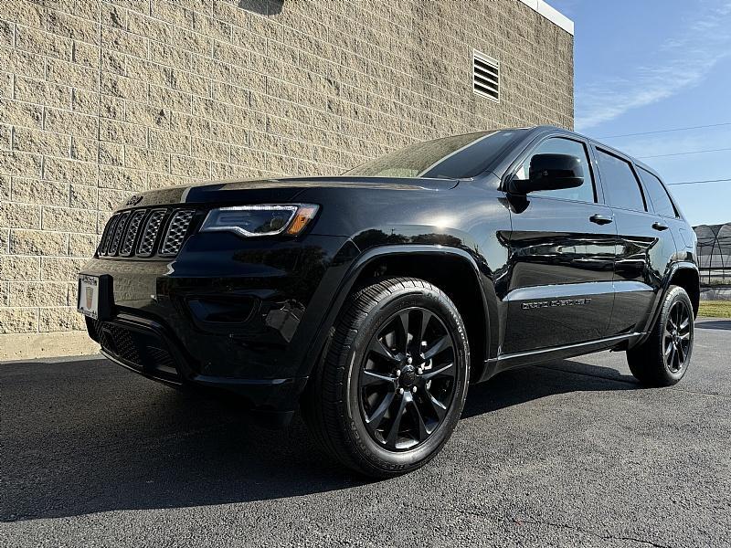 used 2022 Jeep Grand Cherokee WK car, priced at $32,989