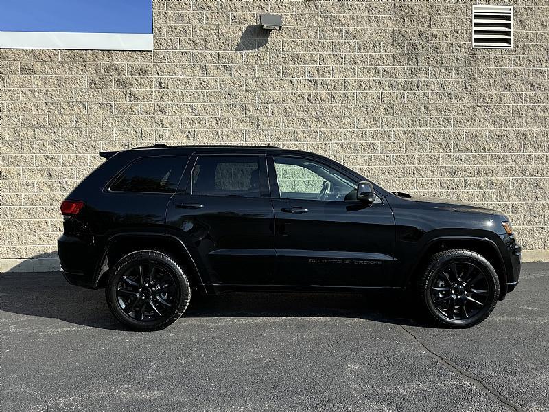 used 2022 Jeep Grand Cherokee WK car, priced at $32,989