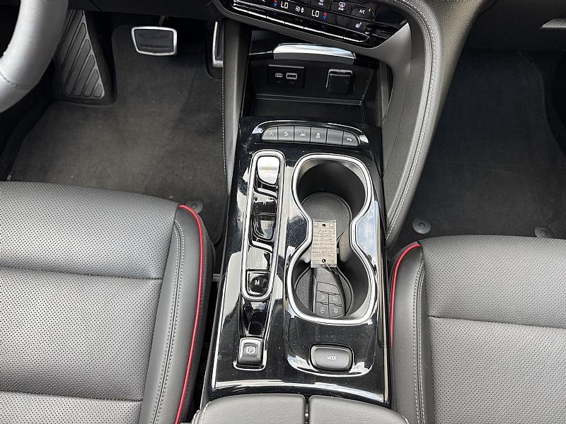 used 2023 Buick Envision car, priced at $33,989