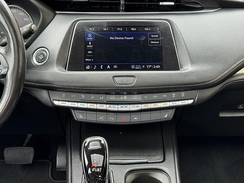 used 2022 Cadillac XT4 car, priced at $31,989