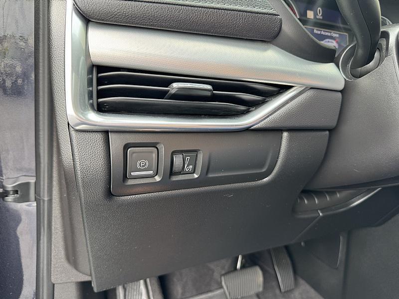 used 2022 Cadillac XT4 car, priced at $31,989