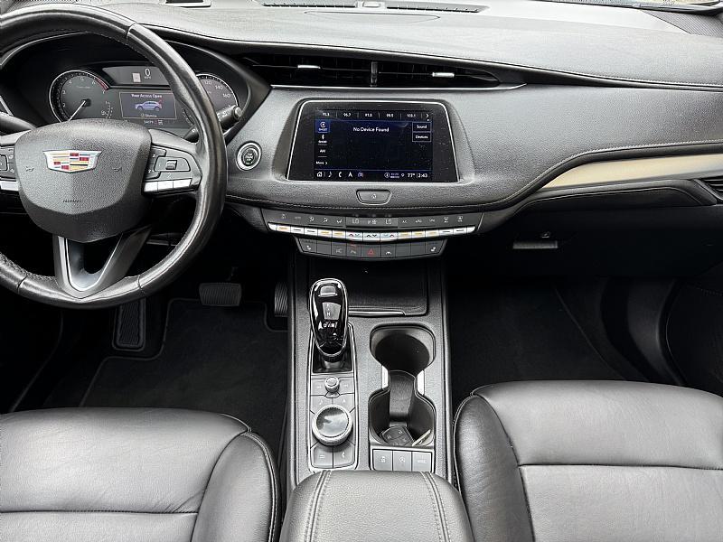 used 2022 Cadillac XT4 car, priced at $31,989