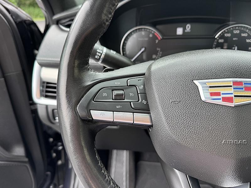 used 2022 Cadillac XT4 car, priced at $31,989