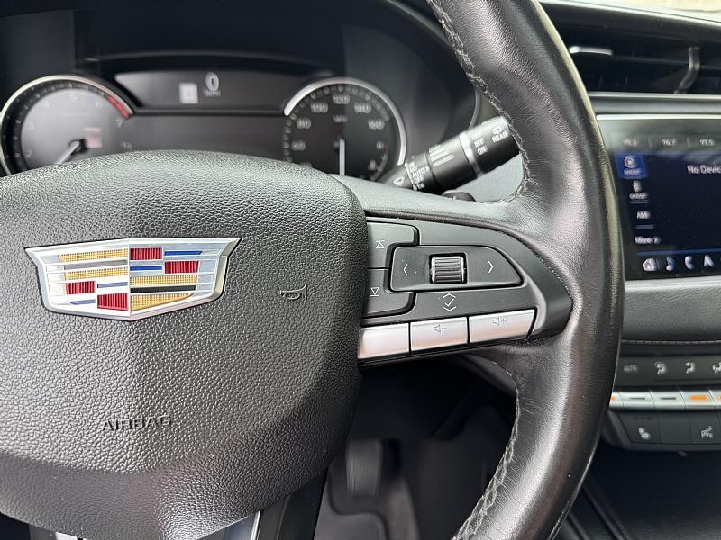 used 2022 Cadillac XT4 car, priced at $31,989