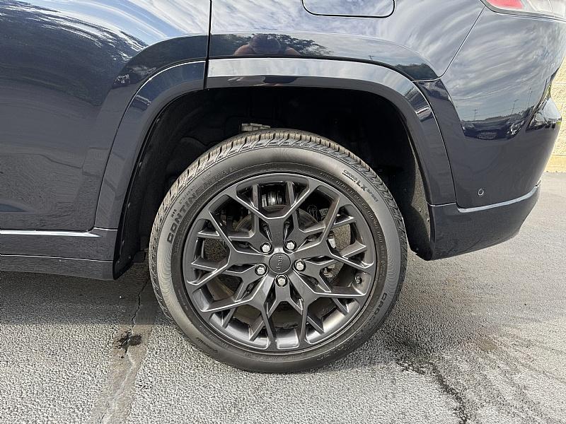 used 2024 Jeep Grand Cherokee car, priced at $57,989