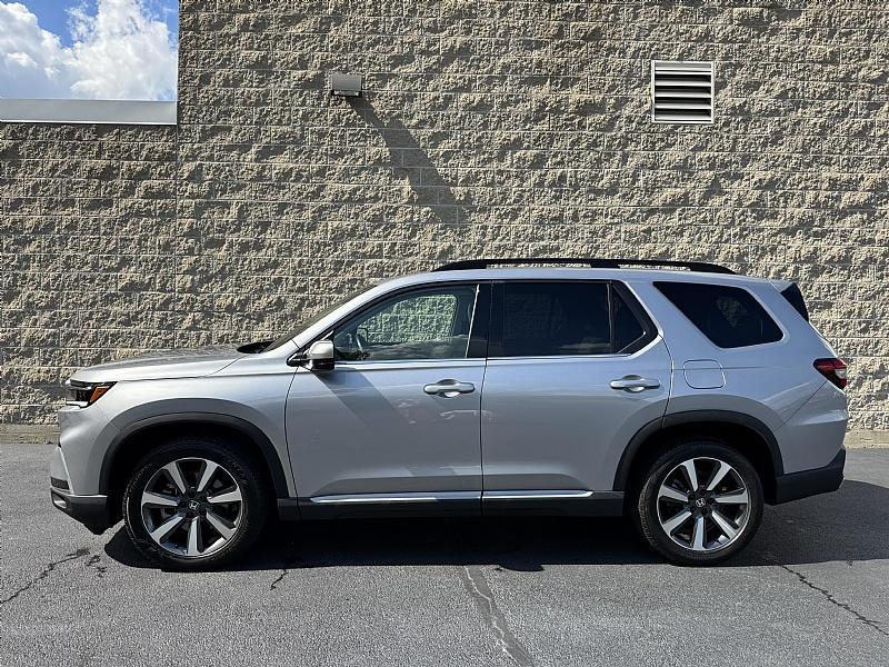 used 2023 Honda Pilot car, priced at $45,989