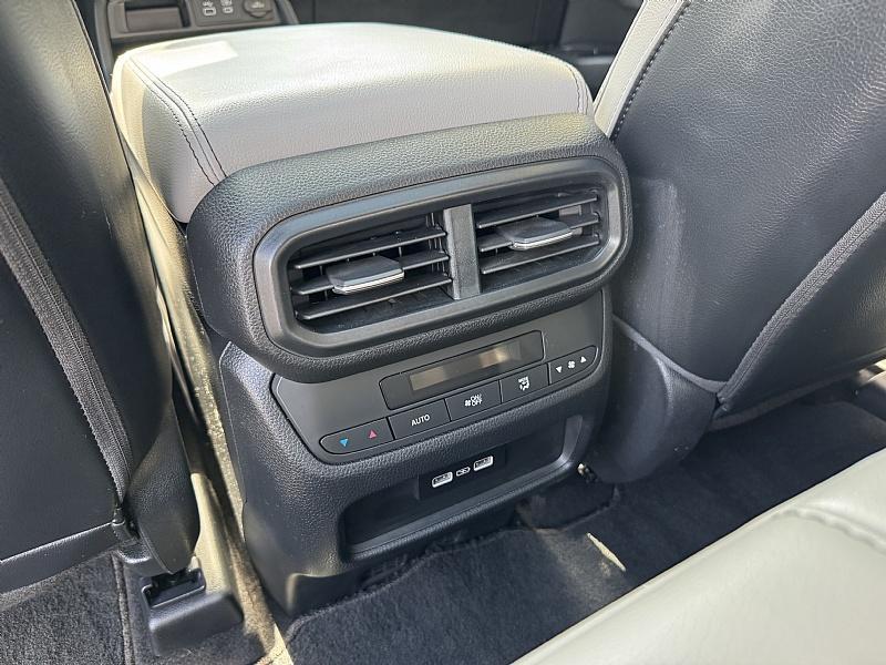 used 2023 Honda Pilot car, priced at $45,989