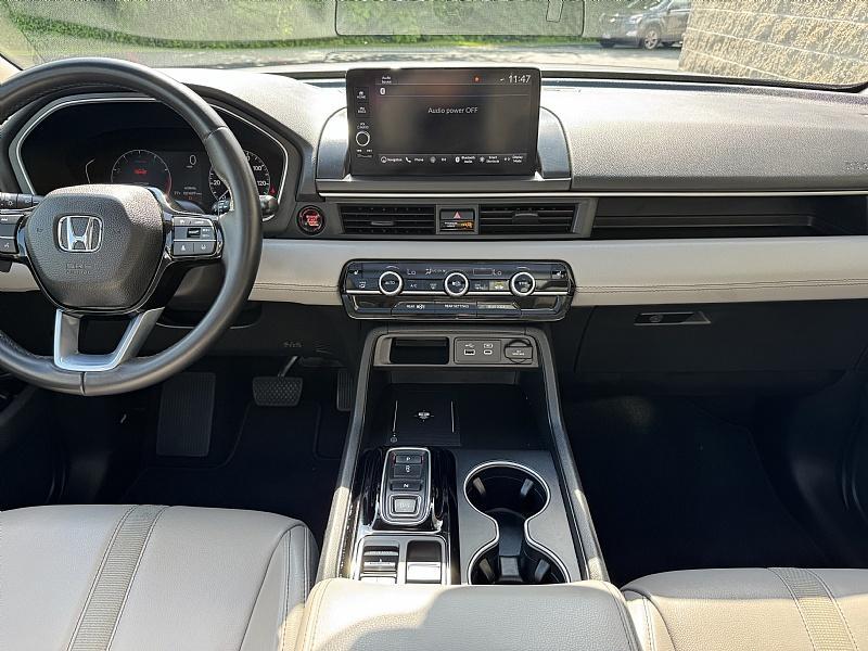 used 2023 Honda Pilot car, priced at $45,989