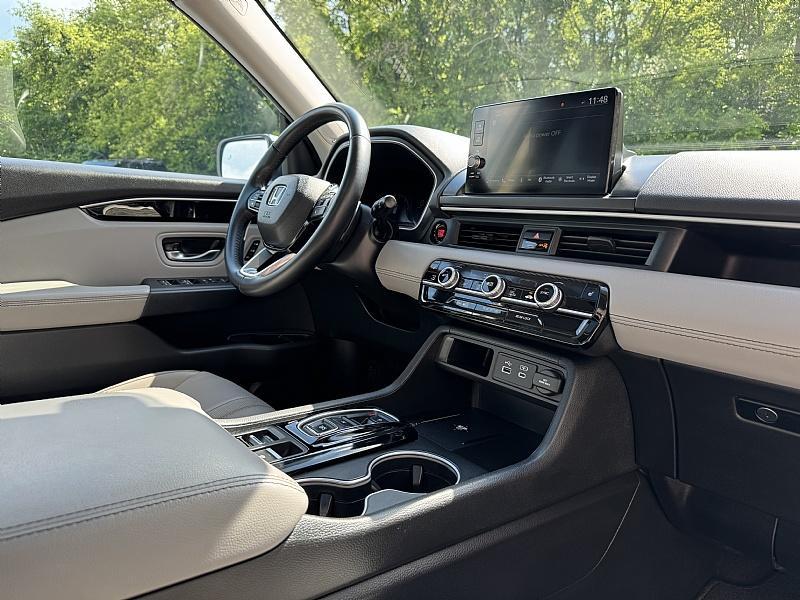 used 2023 Honda Pilot car, priced at $45,989