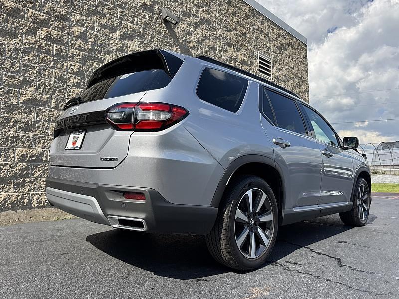 used 2023 Honda Pilot car, priced at $45,989