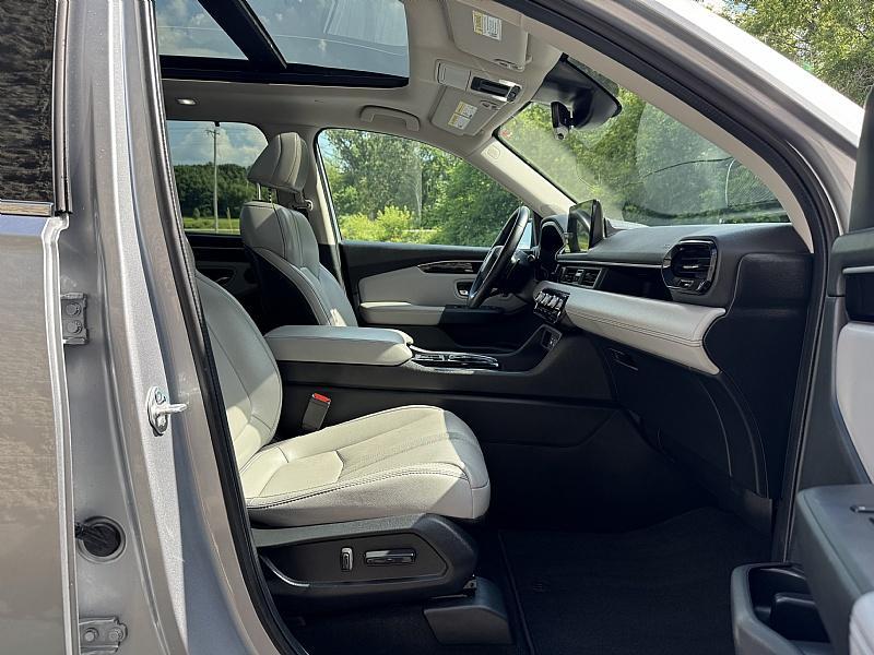 used 2023 Honda Pilot car, priced at $45,989