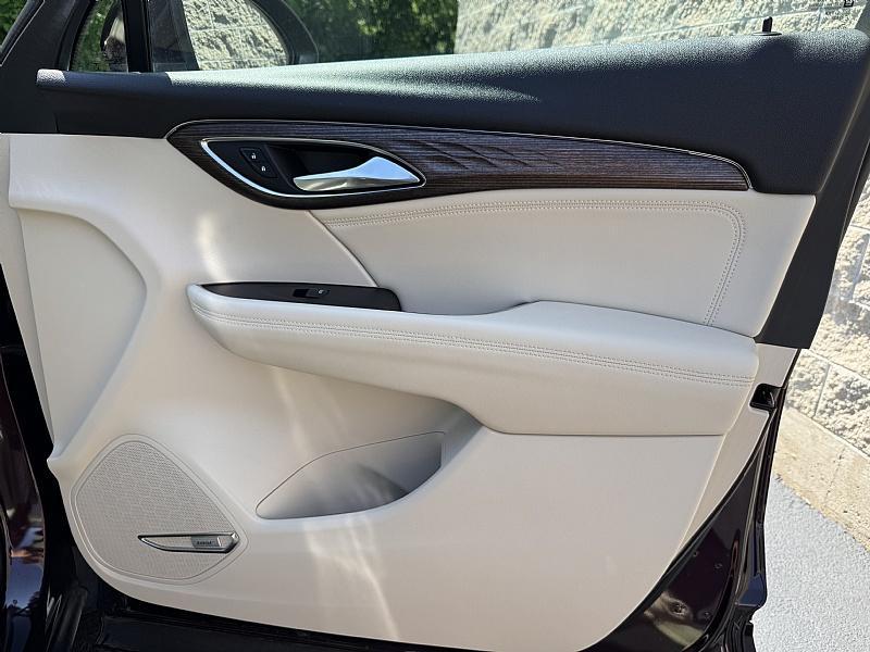 used 2021 Buick Envision car, priced at $29,989