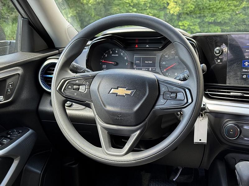 used 2024 Chevrolet Trax car, priced at $23,989