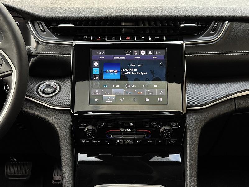 used 2023 Jeep Grand Cherokee car, priced at $35,989