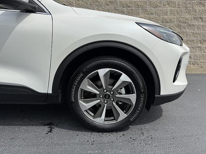 used 2023 Ford Escape car, priced at $30,989