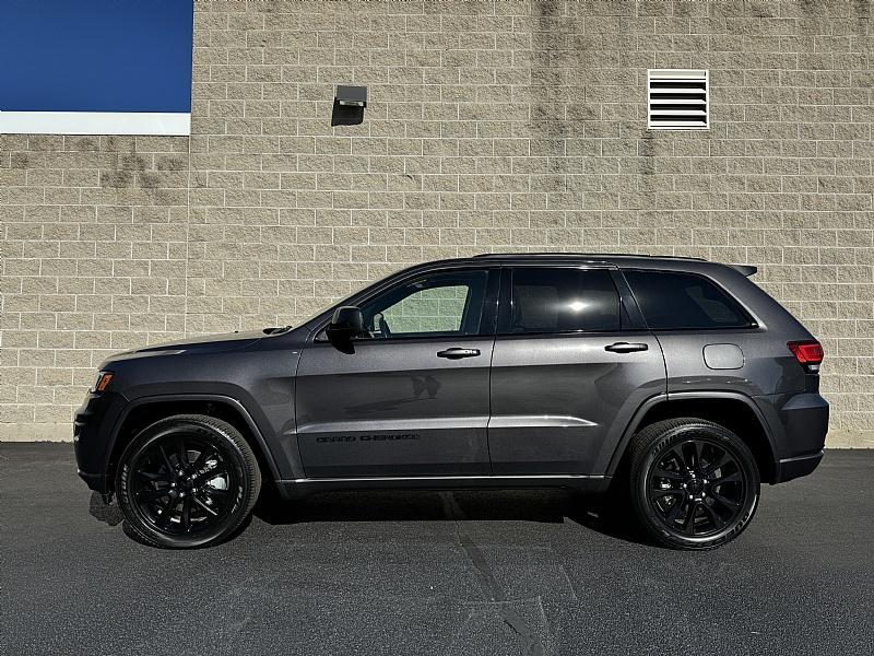 used 2021 Jeep Grand Cherokee car, priced at $32,989