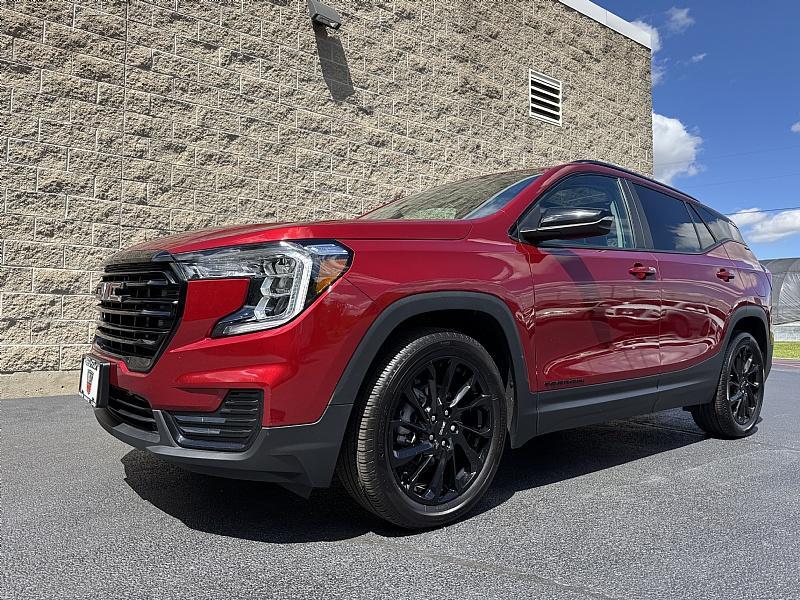 used 2023 GMC Terrain car, priced at $25,989