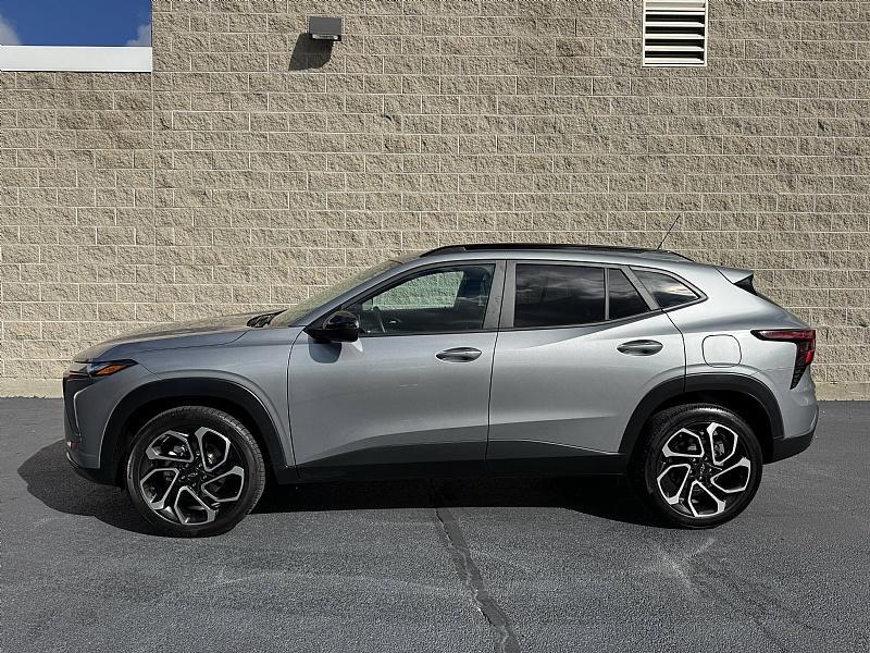 used 2024 Chevrolet Trax car, priced at $25,989