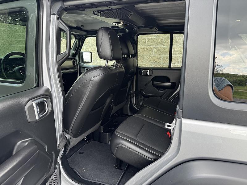 used 2021 Jeep Wrangler Unlimited car, priced at $35,989