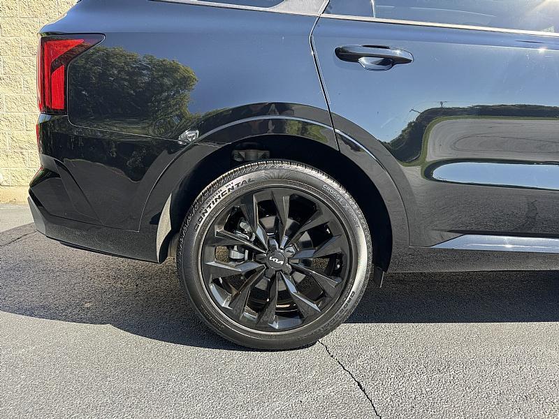used 2023 Kia Sorento car, priced at $33,989