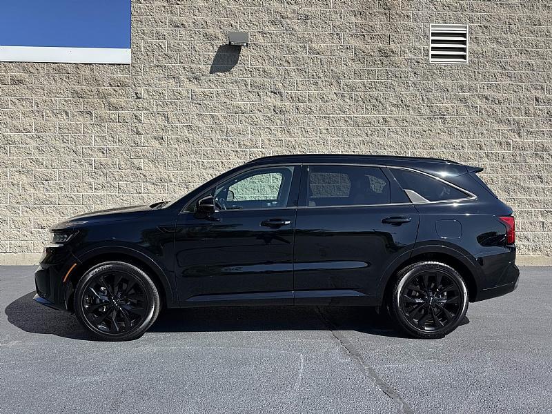 used 2023 Kia Sorento car, priced at $33,989