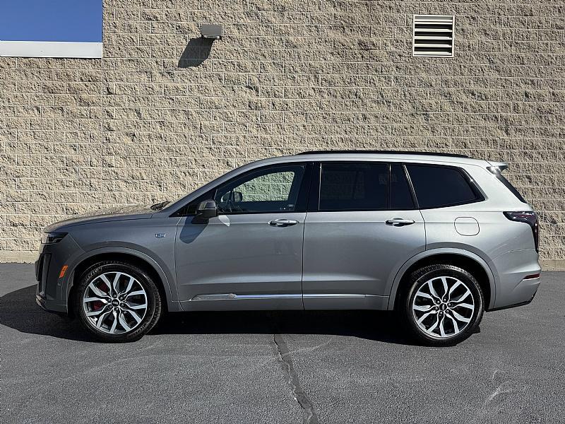 used 2024 Cadillac XT6 car, priced at $51,989