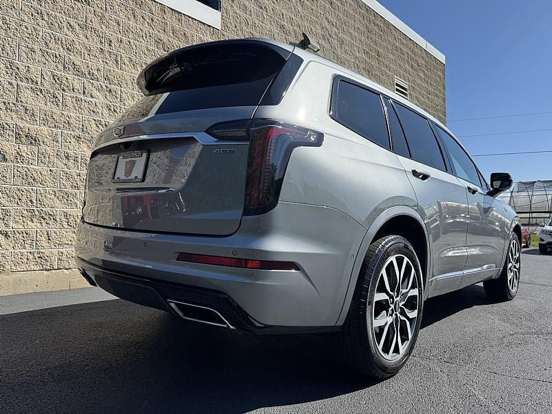 used 2024 Cadillac XT6 car, priced at $51,989