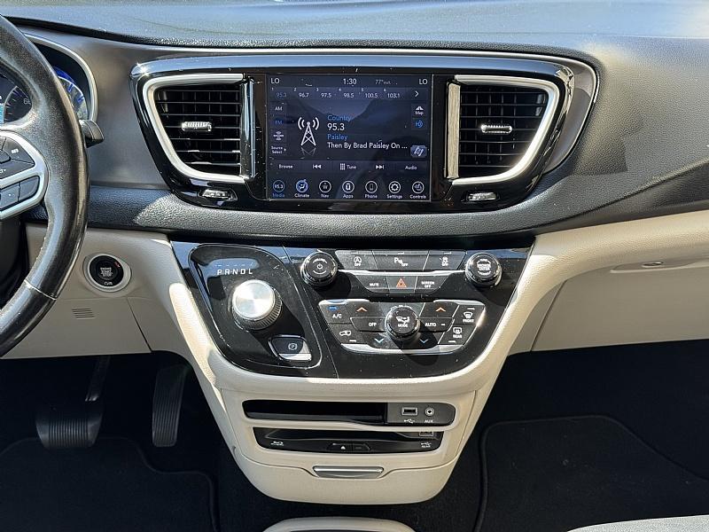 used 2020 Chrysler Pacifica car, priced at $17,989