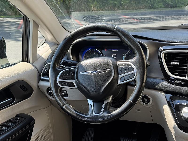 used 2020 Chrysler Pacifica car, priced at $17,989