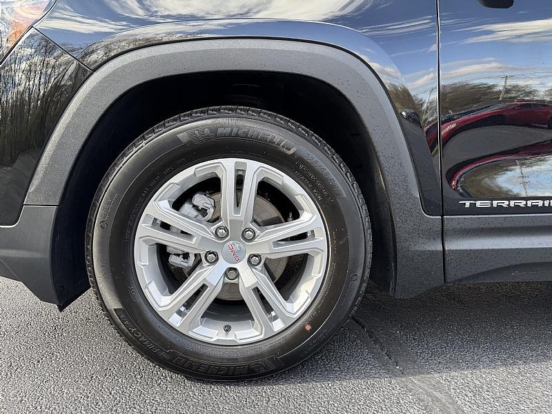 used 2022 GMC Terrain car, priced at $23,989